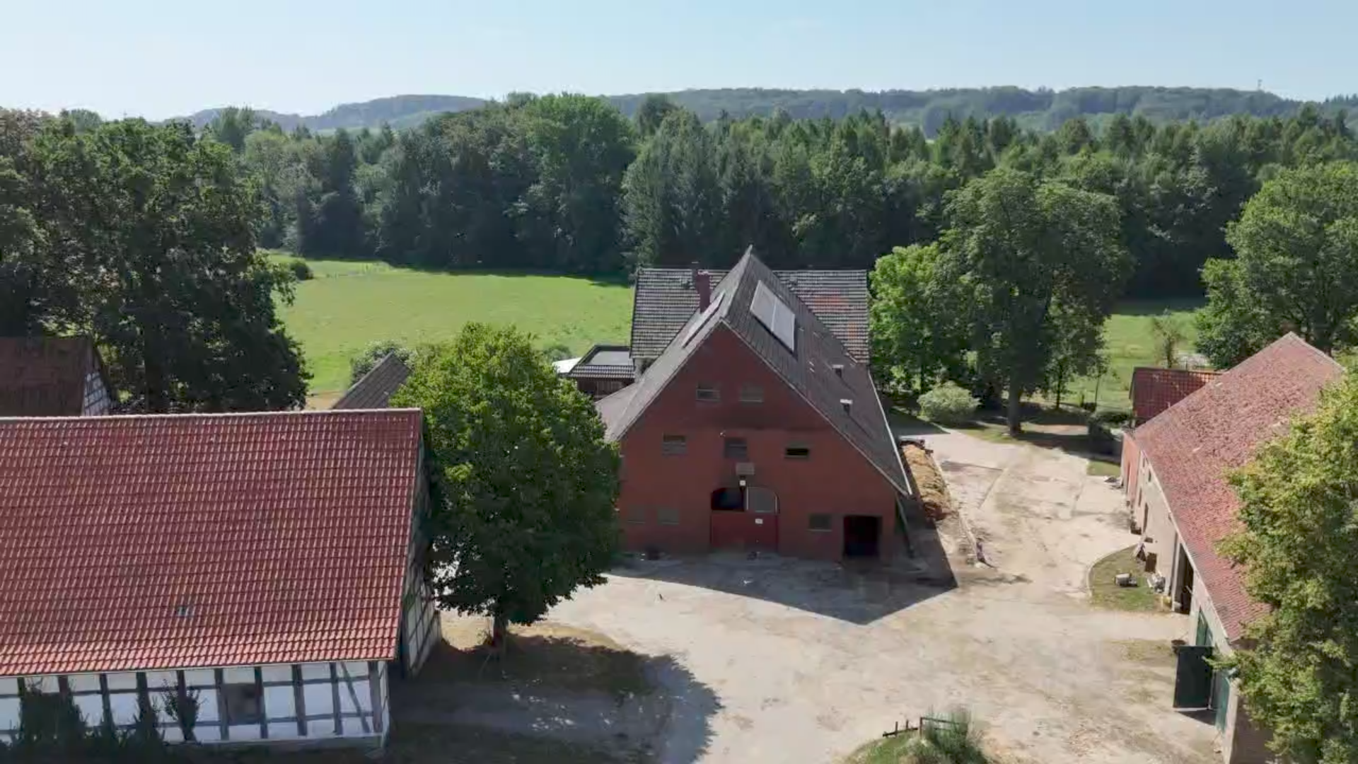 Der Hof Langenberg von oben